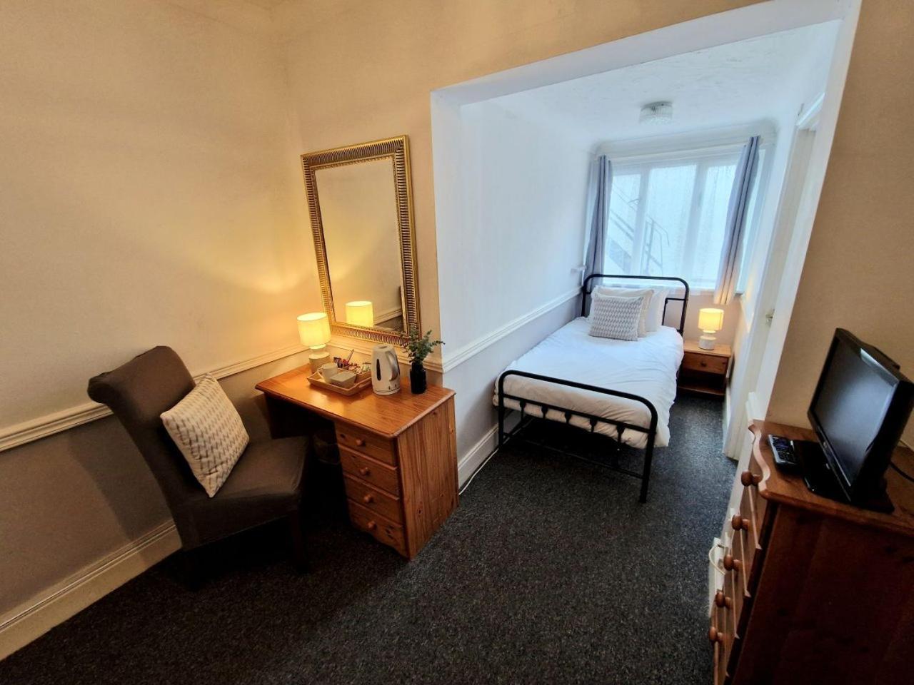 The Kensington 4*