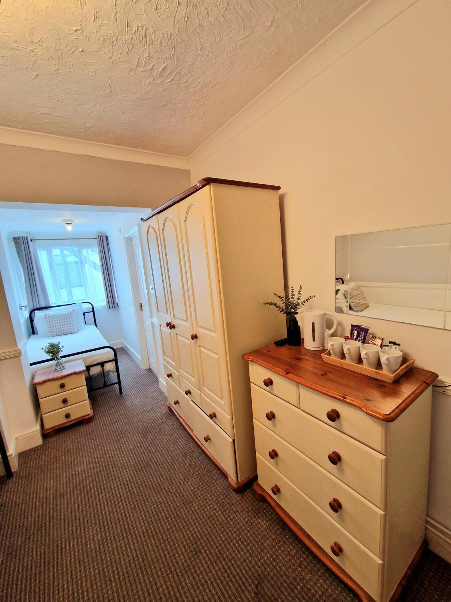 The Kensington 4*