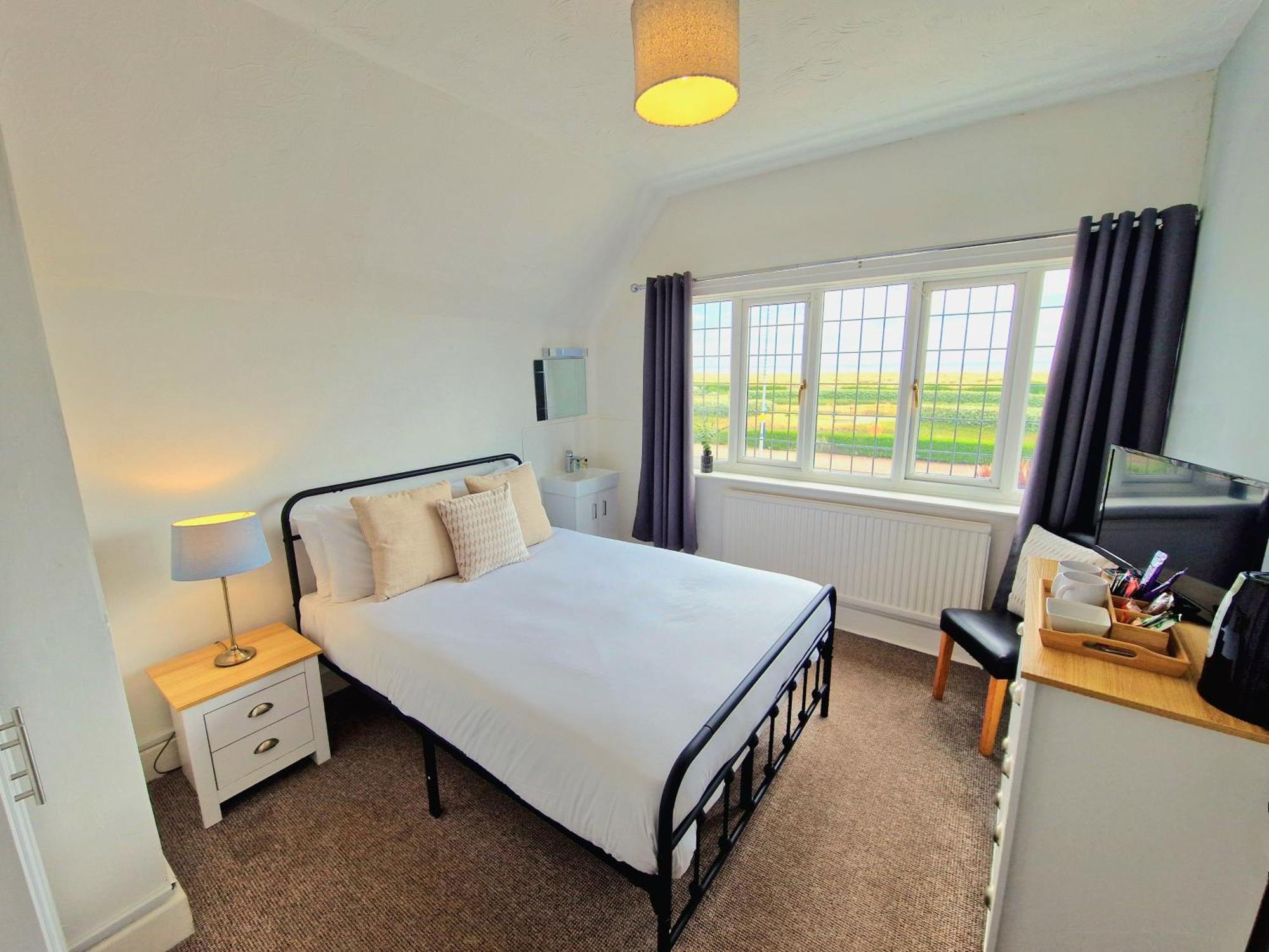 The Kensington 4* Great Yarmouth
